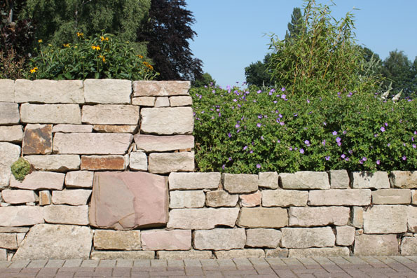 Reininghaus - Berkamen - Gartengestaltung - Beete - Terrassen - Mauern